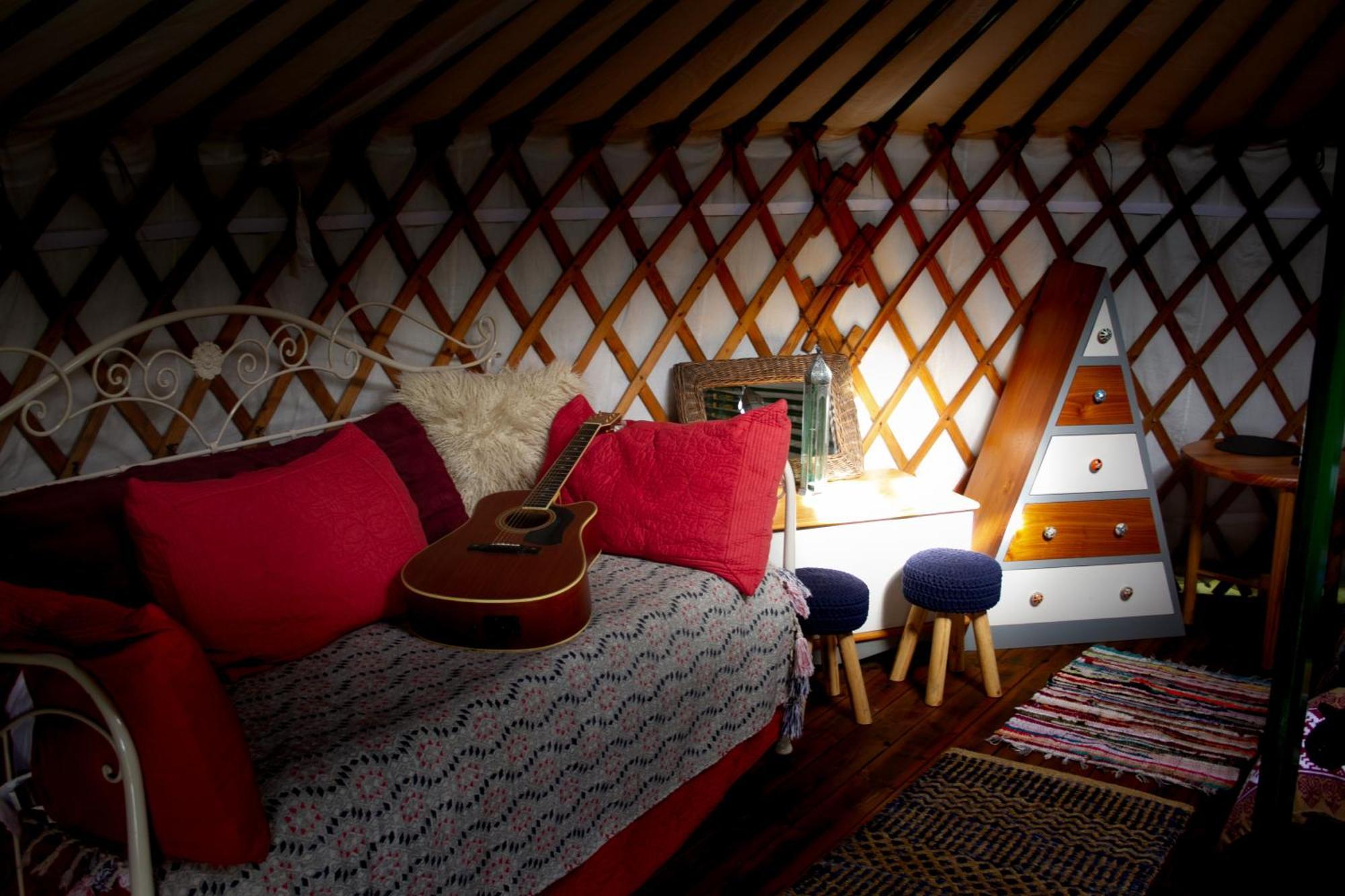 Crazy Pheasant Villa Молд Екстериор снимка
